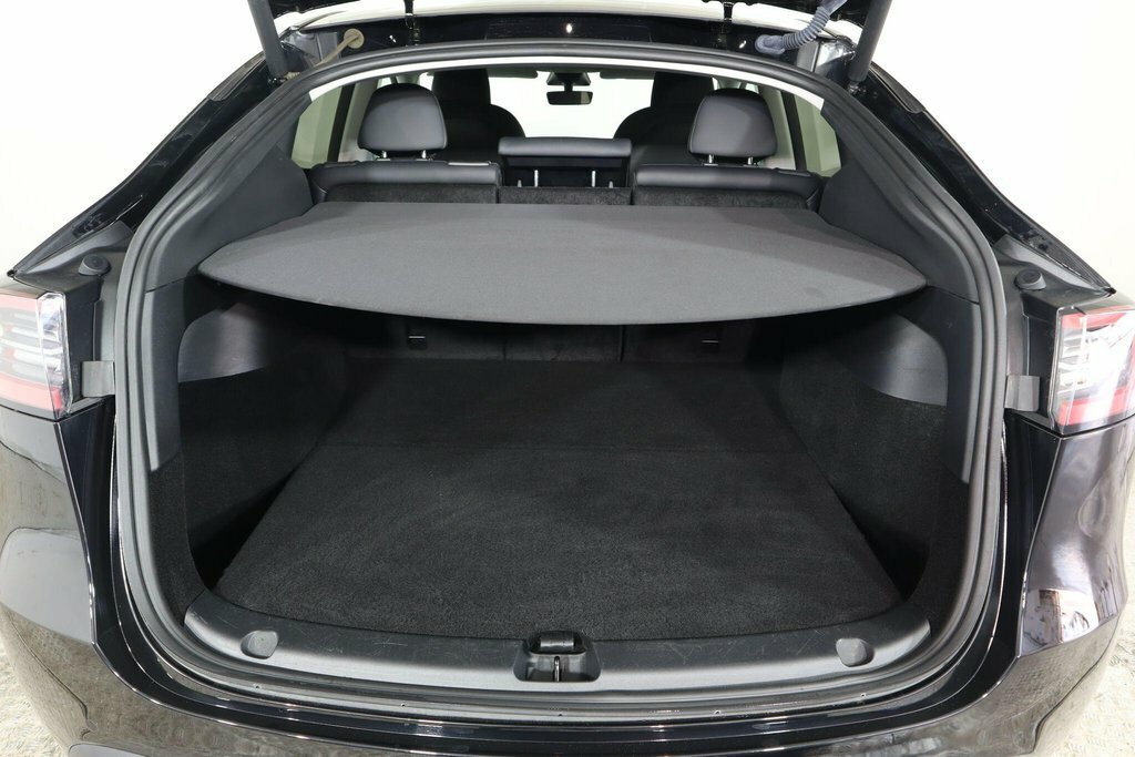 Tesla Model Y Long Range White #54
