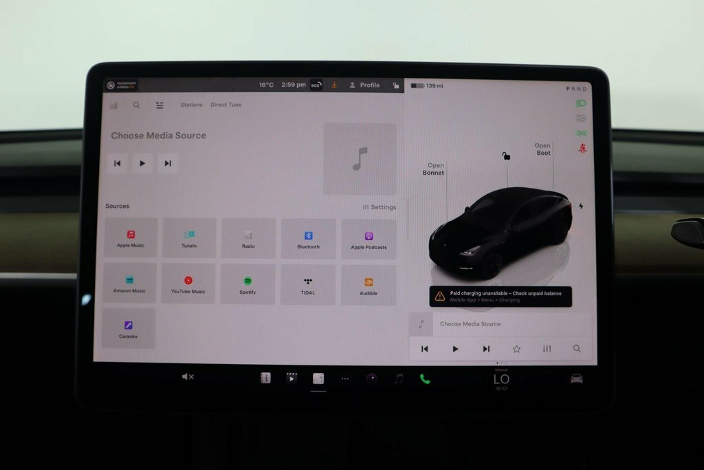 Tesla Model Y Long Range White #32