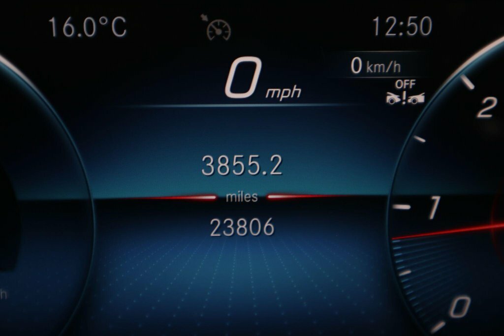Mercedes-Benz GLB Class Glb200 Amg Line Executive Grey #48