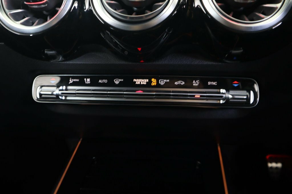 Mercedes-Benz GLB Class Glb200 Amg Line Executive Grey #19