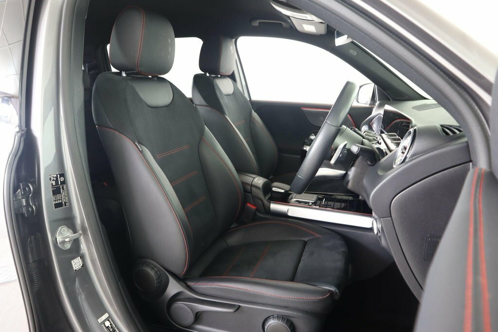Mercedes-Benz GLB Class Glb200 Amg Line Executive Grey #10