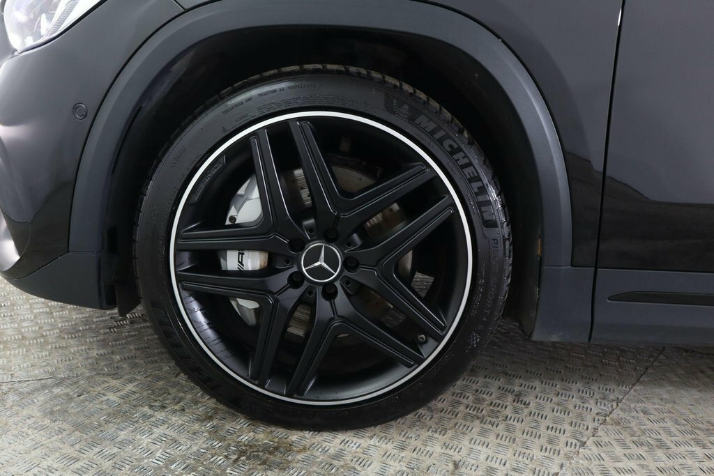 Mercedes-Benz GLA Class Suv Black #26