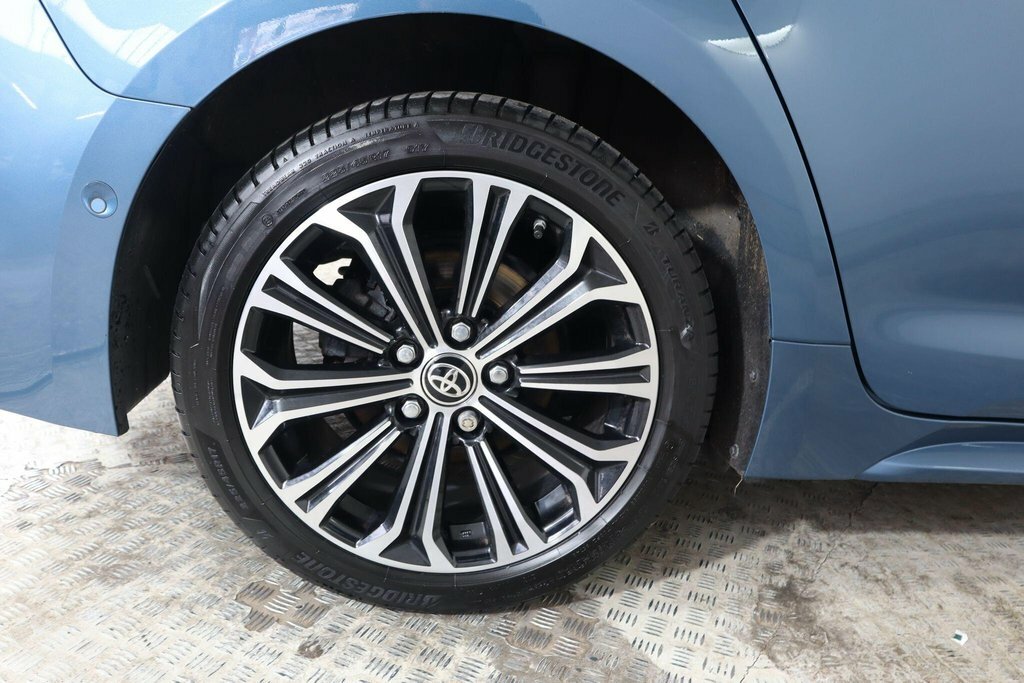 Toyota Corolla 1.8L Icon Tech Black #25