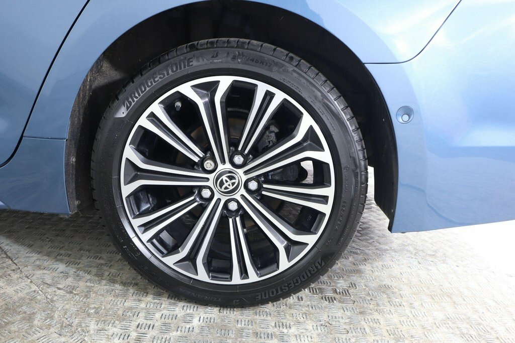Toyota Corolla 1.8L Icon Tech Black #26