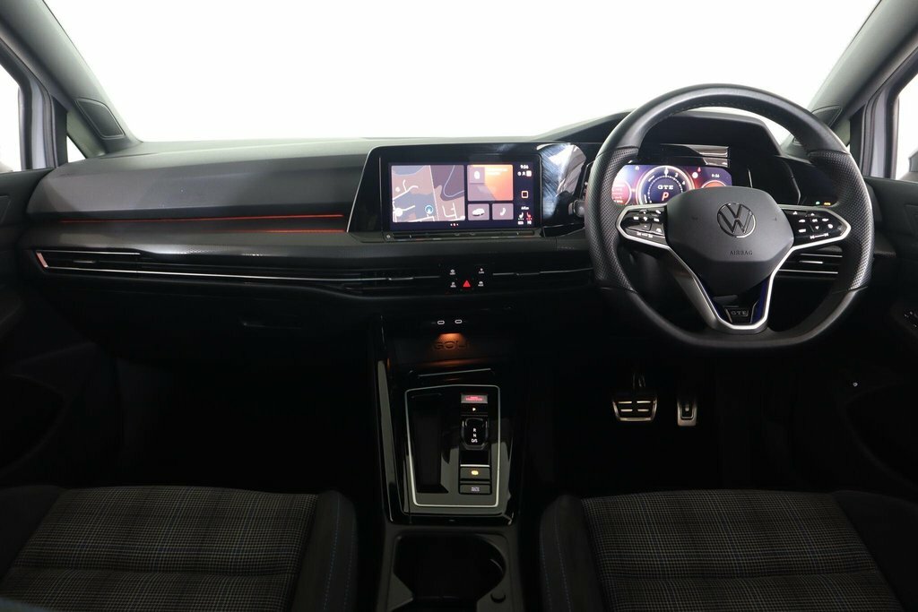 Volkswagen e-Golf Hatchback Black #10