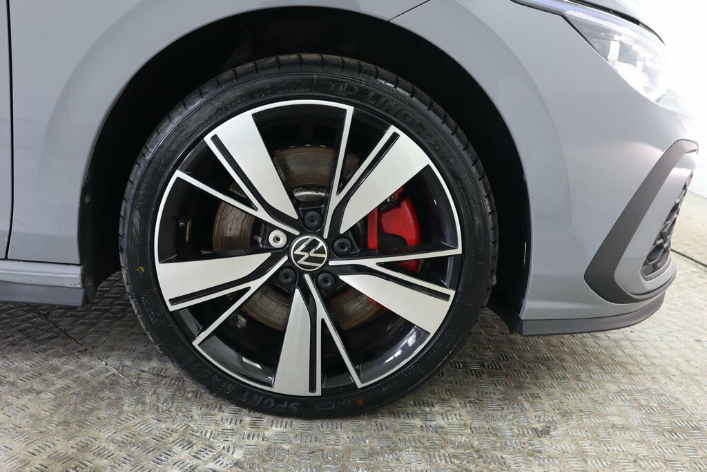 Volkswagen e-Golf Hatchback Black #28