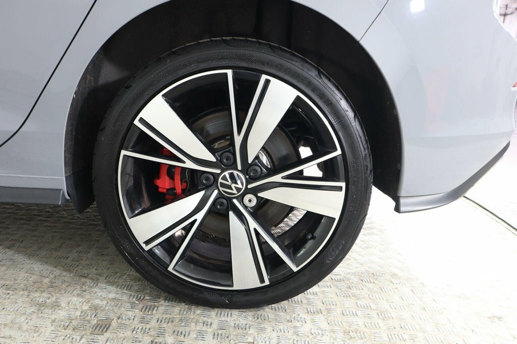 Volkswagen e-Golf Hatchback Black #30