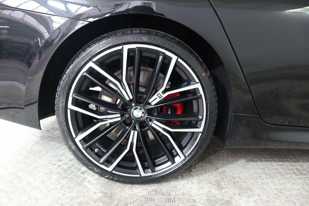 BMW 5 Series 530E Se Saloon Blue #28