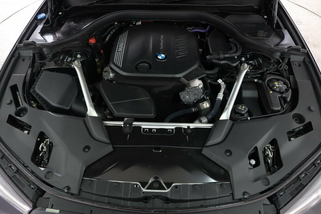 BMW 5 Series 530E Se Saloon Blue #26