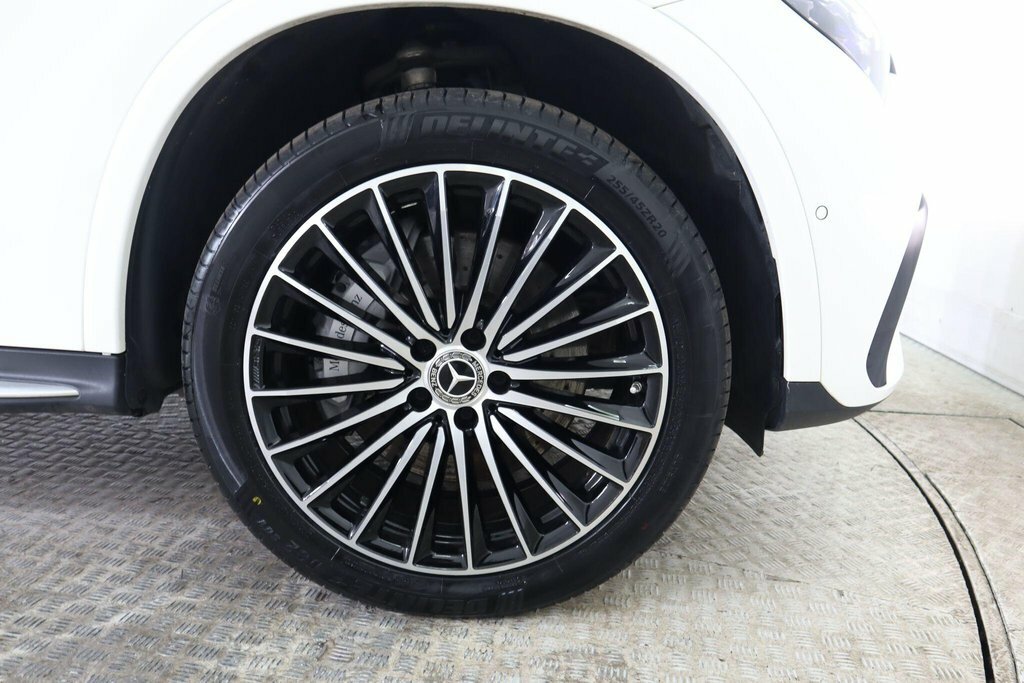 Mercedes-Benz GLC Class Amg Line Silver #31