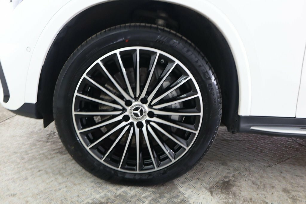 Mercedes-Benz GLC Class Amg Line Silver #34