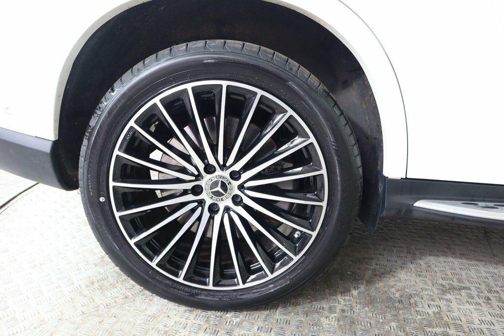 Mercedes-Benz GLC Class Amg Line Silver #32