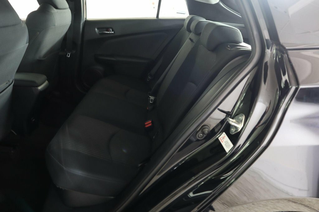 Toyota Prius Hatchback White #13