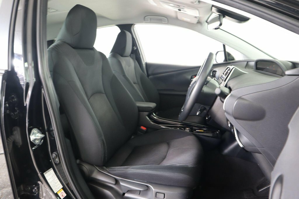 Toyota Prius Hatchback White #11