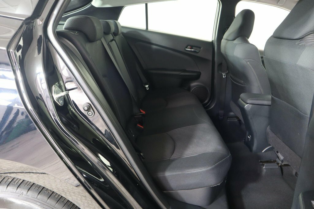 Toyota Prius Hatchback White #12