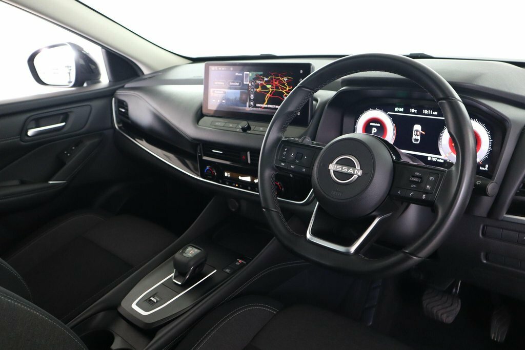 Nissan Qashqai 1.3L N-connecta DV23WOD Black #2
