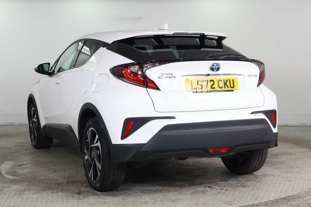 Toyota C-Hr 1.8L Design White #4