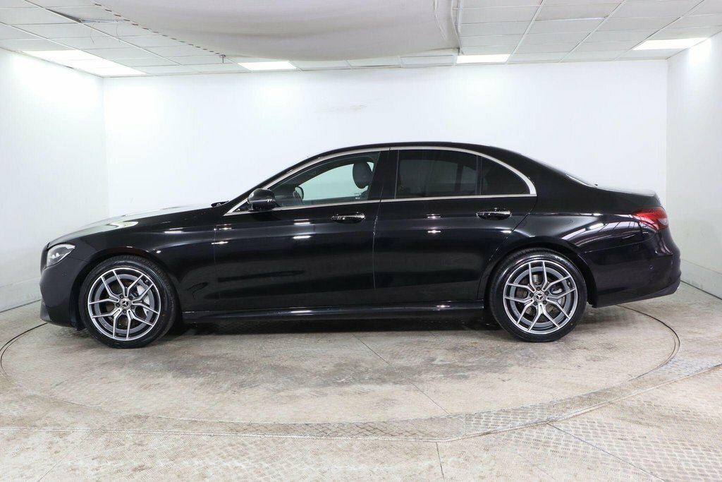 Mercedes-Benz E Class 2L Amg Line Black #5