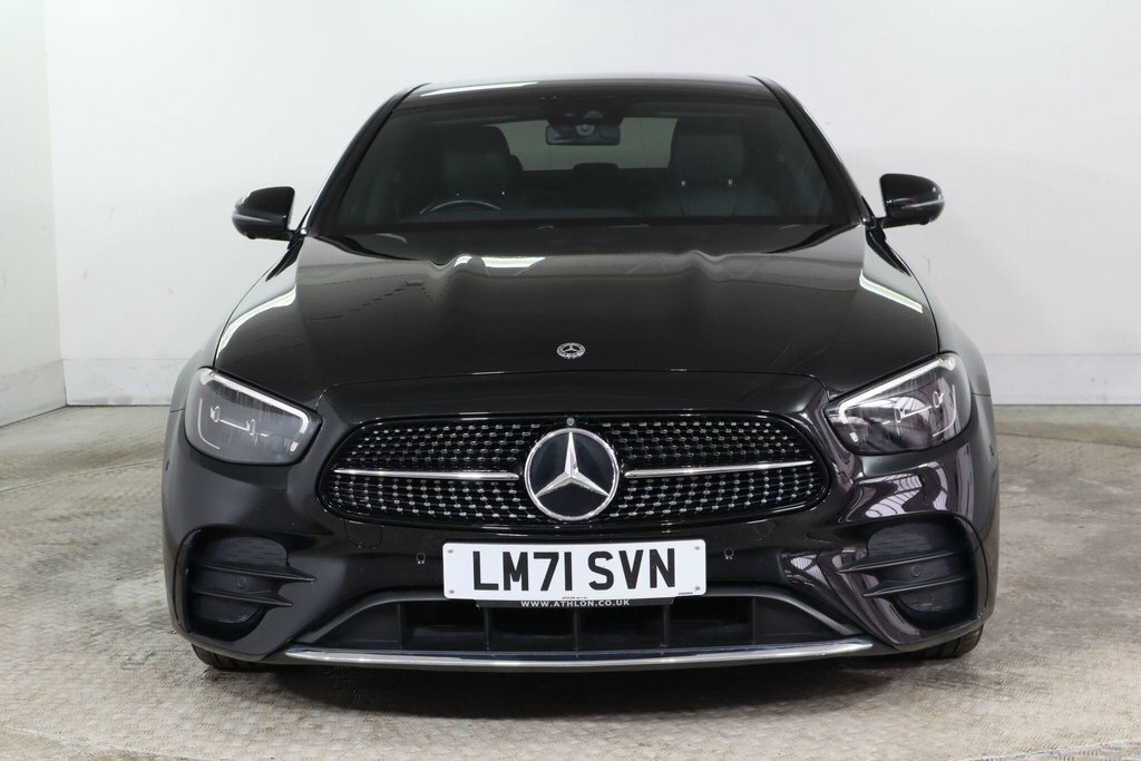 Mercedes-Benz E Class 2L Amg Line Black #2