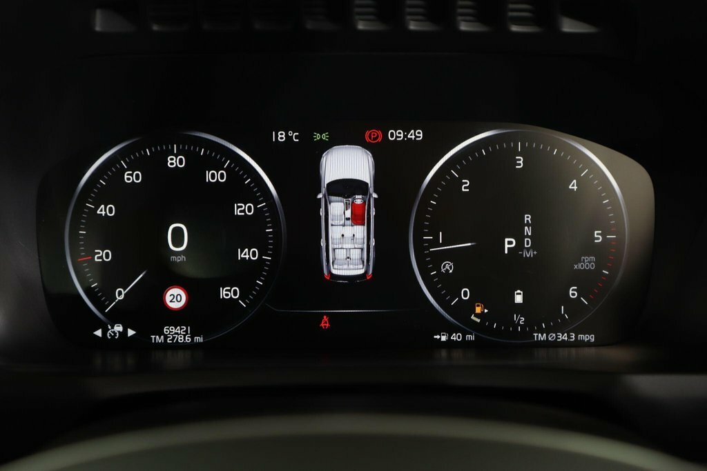 Volvo XC90 Inscription Black #43
