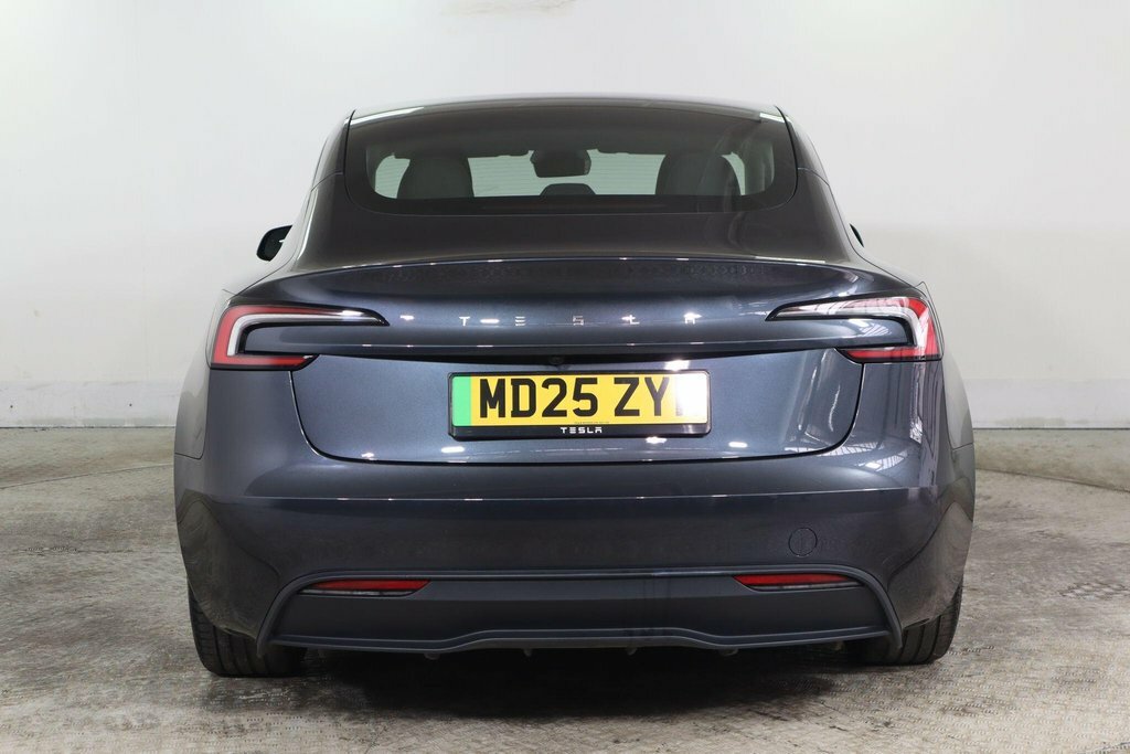 Tesla Model 3 Saloon Grey #6
