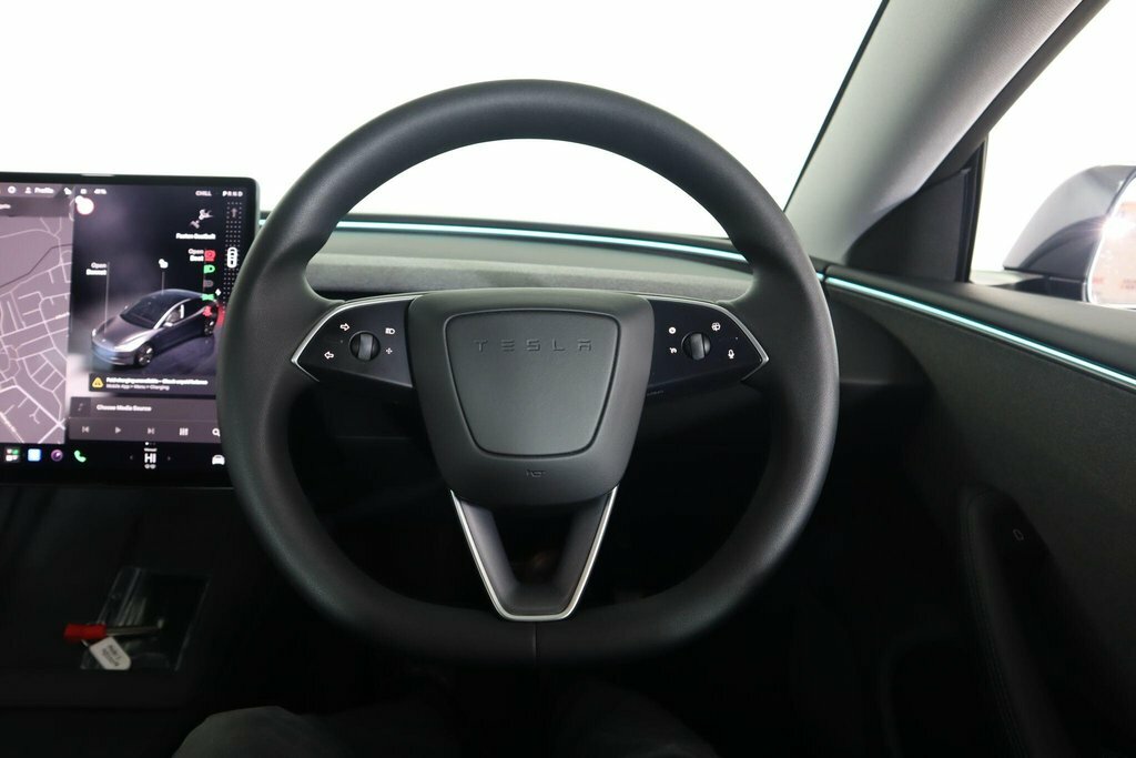 Tesla Model 3 Saloon Rwd 208 Ps White #57