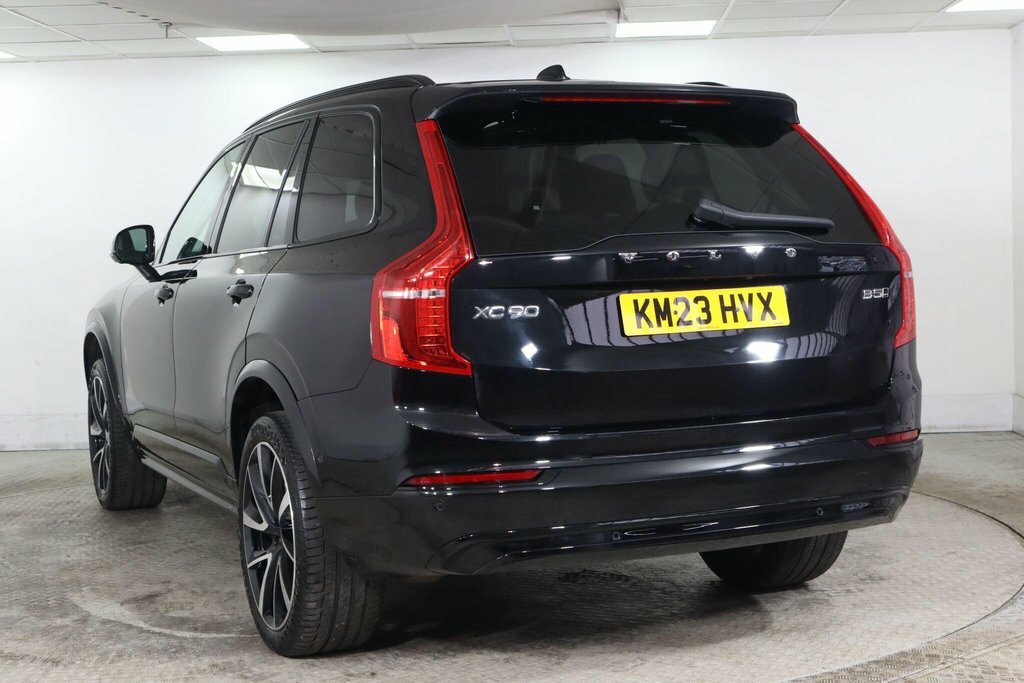 Volvo XC90 2L Ultimate Dark Black #4