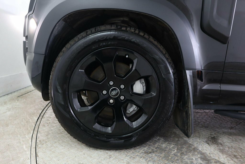 Land Rover Defender 130 X-dynamic Se Grey #34