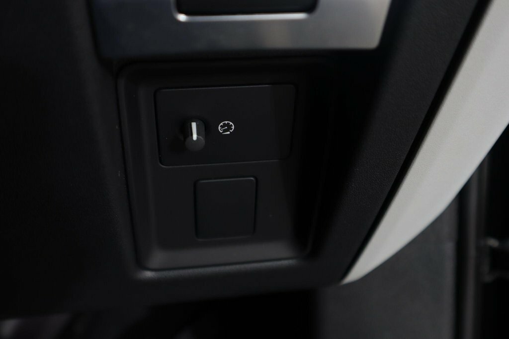 Land Rover Defender 130 X-dynamic Se Grey #25