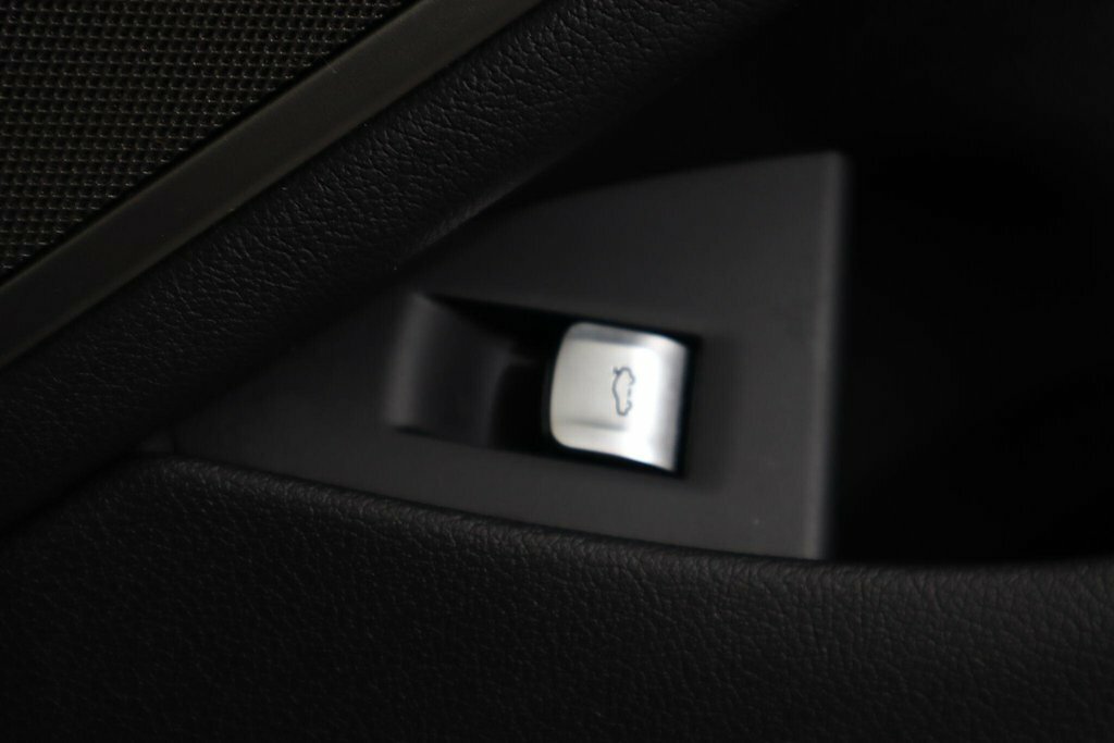 BMW 7 Series M Sport Black #61