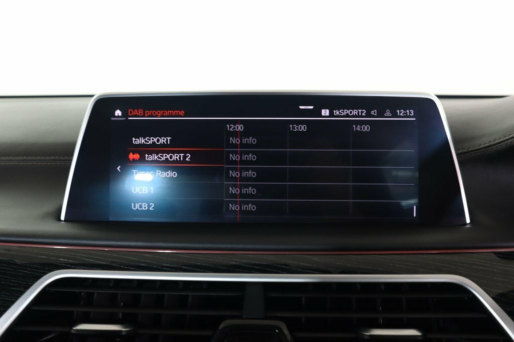 BMW 7 Series M Sport Black #35