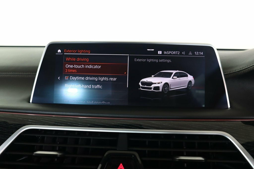 BMW 7 Series M Sport Black #45