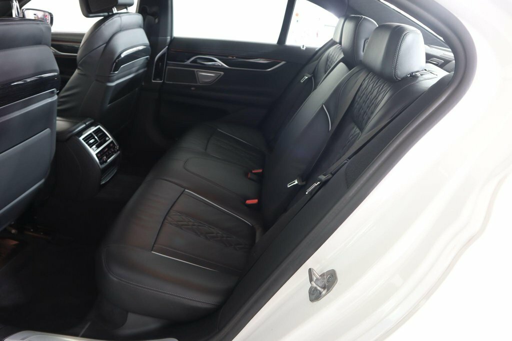 BMW 7 Series M Sport Black #15