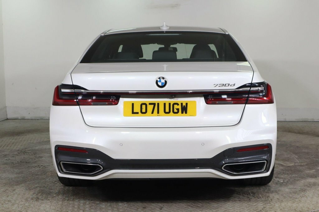 BMW 7 Series 3L M Sport White #6