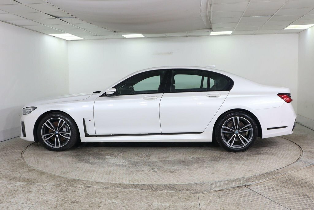 BMW 7 Series 3L M Sport White #5