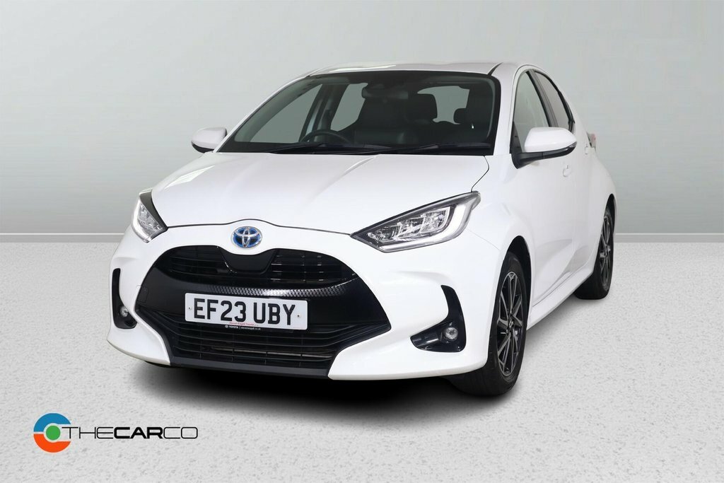 Toyota Yaris 1.5L Design EF23UBY White #4