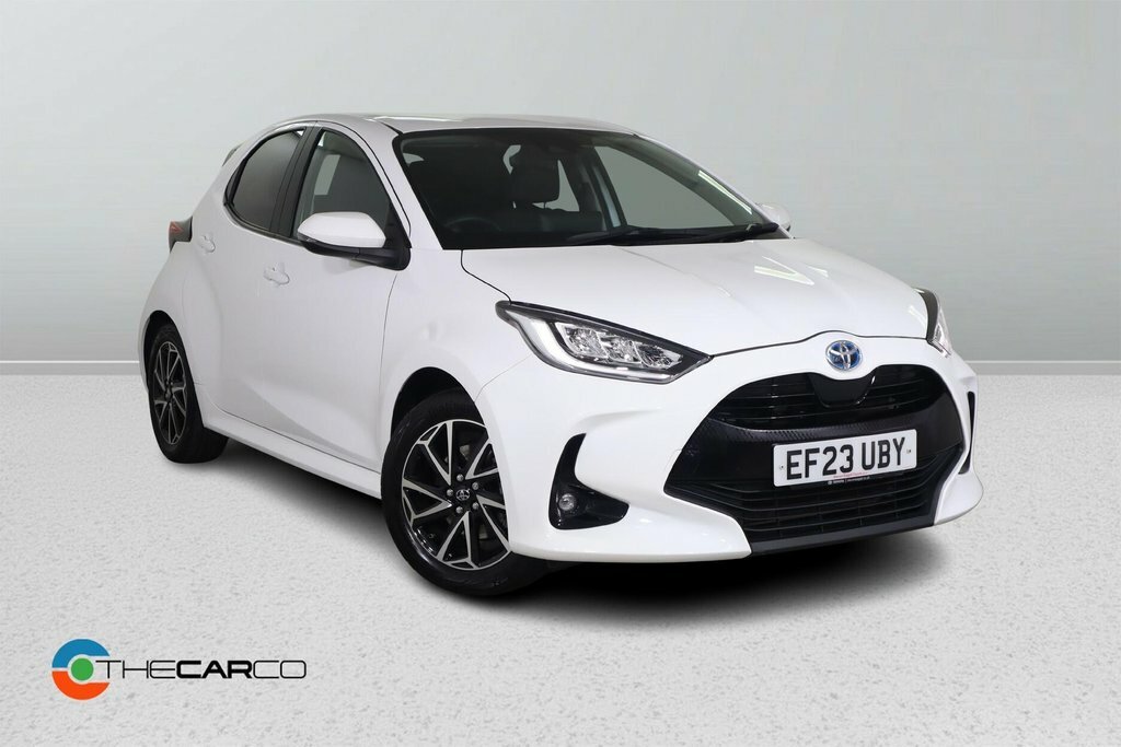 Toyota Yaris 1.5L Design White