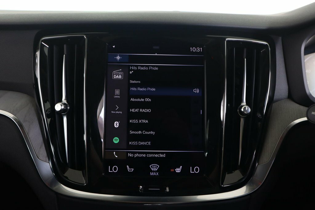 Volvo V60 2L R-design Black #33