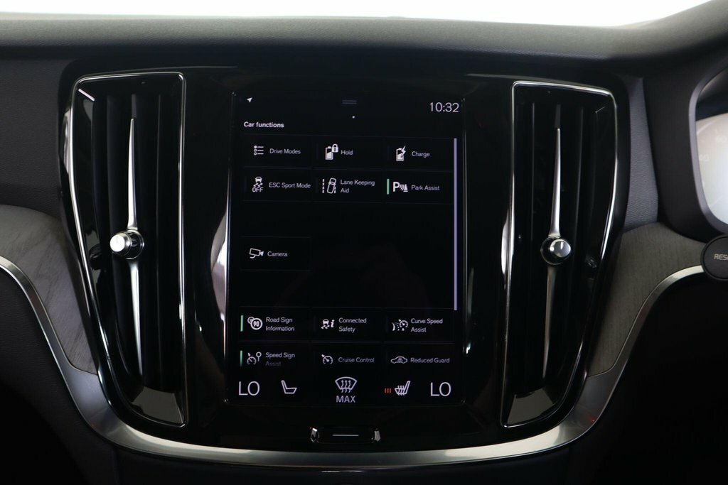 Volvo V60 2L R-design Black #36