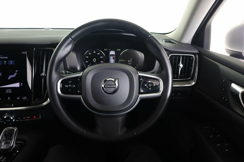 Volvo V60 2L R-design Black #41