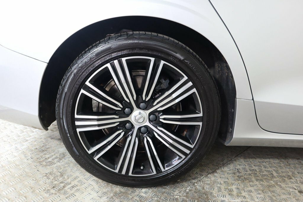 Volvo V60 2L R-design Black #26