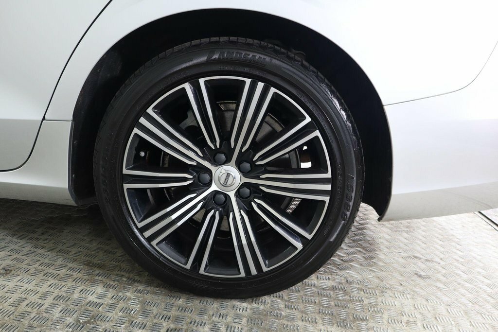 Volvo V60 2L R-design Black #27