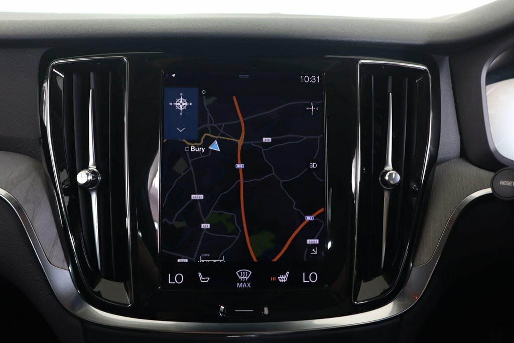 Volvo V60 2L R-design Black #31