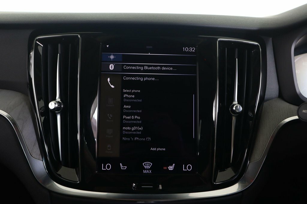 Volvo V60 2L R-design Black #35