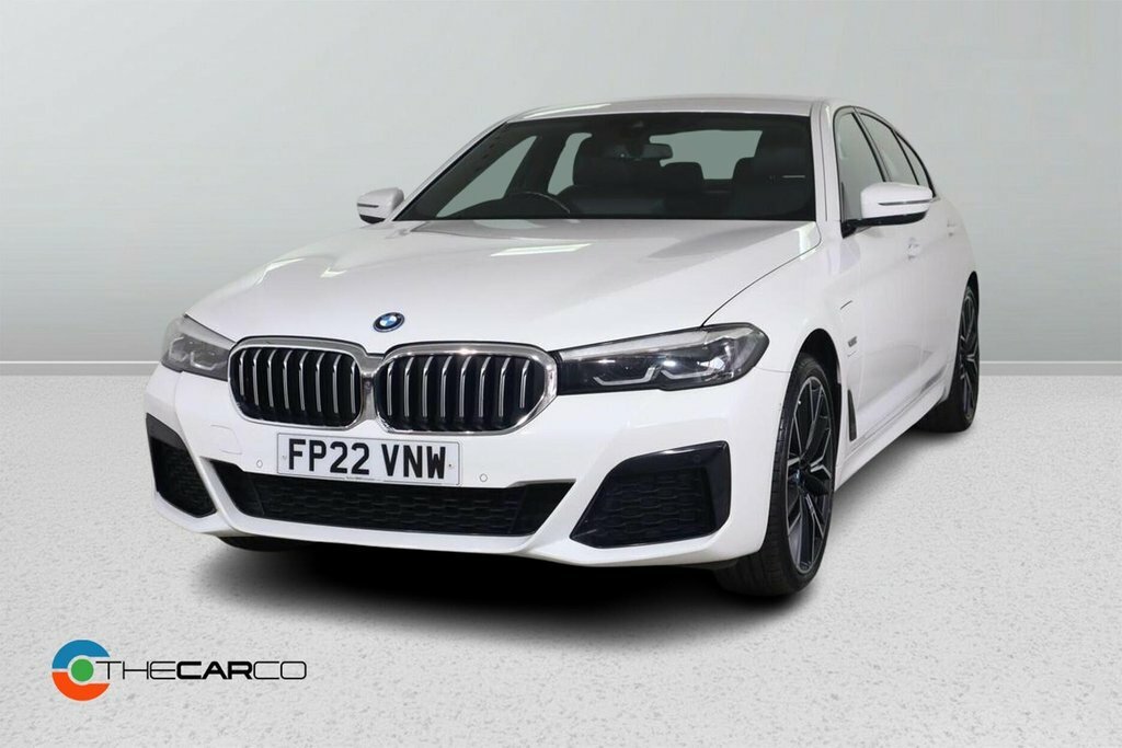 BMW 5 Series 2L M Sport White #4