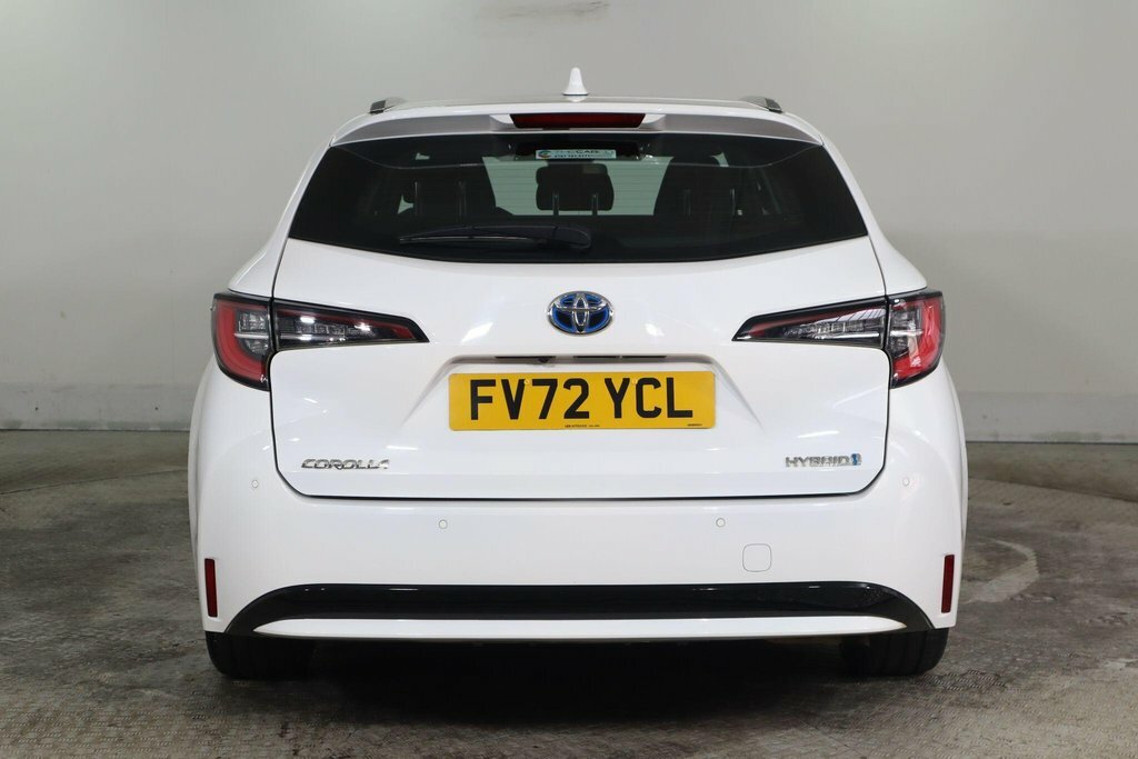 Toyota Corolla 1.8L Icon Tech White #6