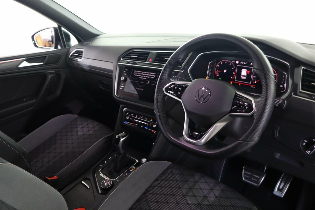 Volkswagen Tiguan Allspace 2L R-line Black #2