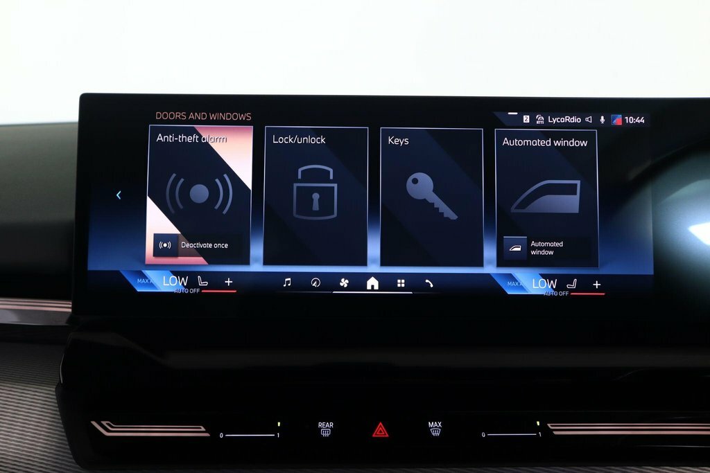 BMW 5 Series 530E M Sport Black #43