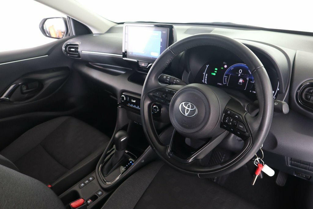 Toyota Yaris 1.5L Design EJ24CDZ White #2