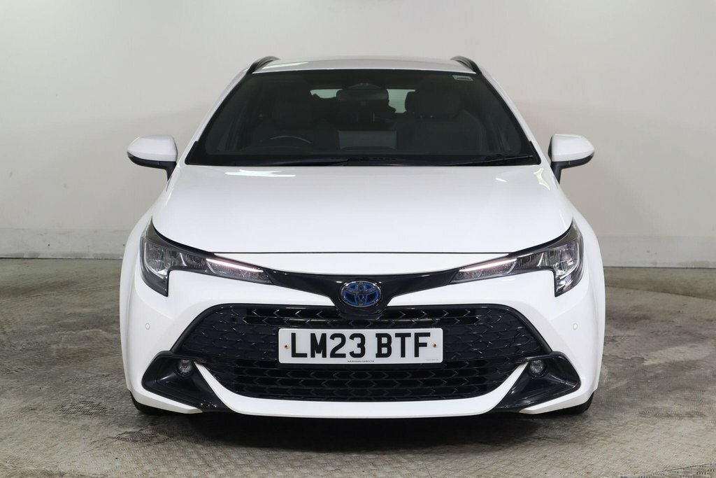 Toyota Corolla 1.8L Icon White #2